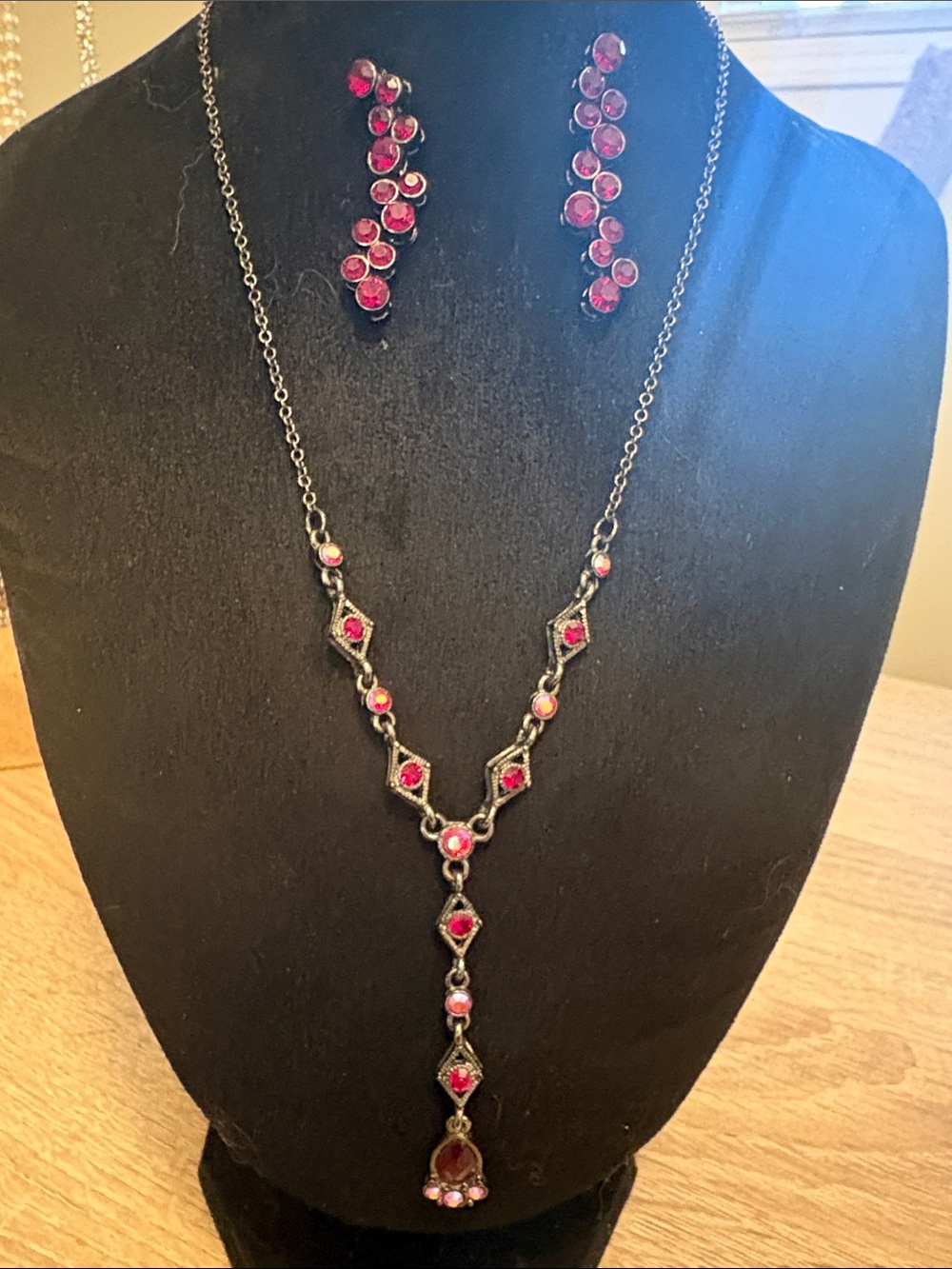 1928 Red Crystal Y- Necklace and Earrings Set